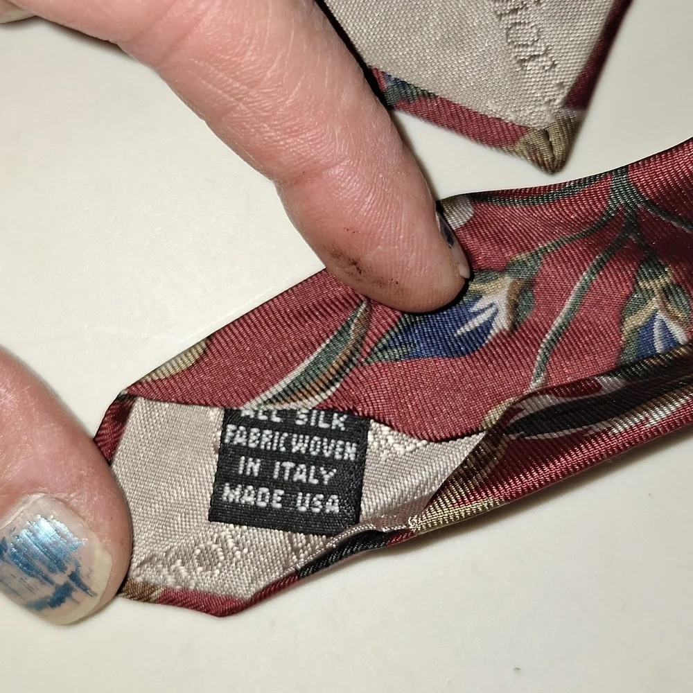 Christian Dior Italian silk tie - professional office - red floral blue/green